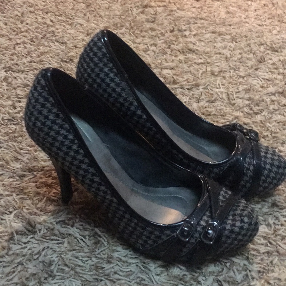 Apt. 9 Heels